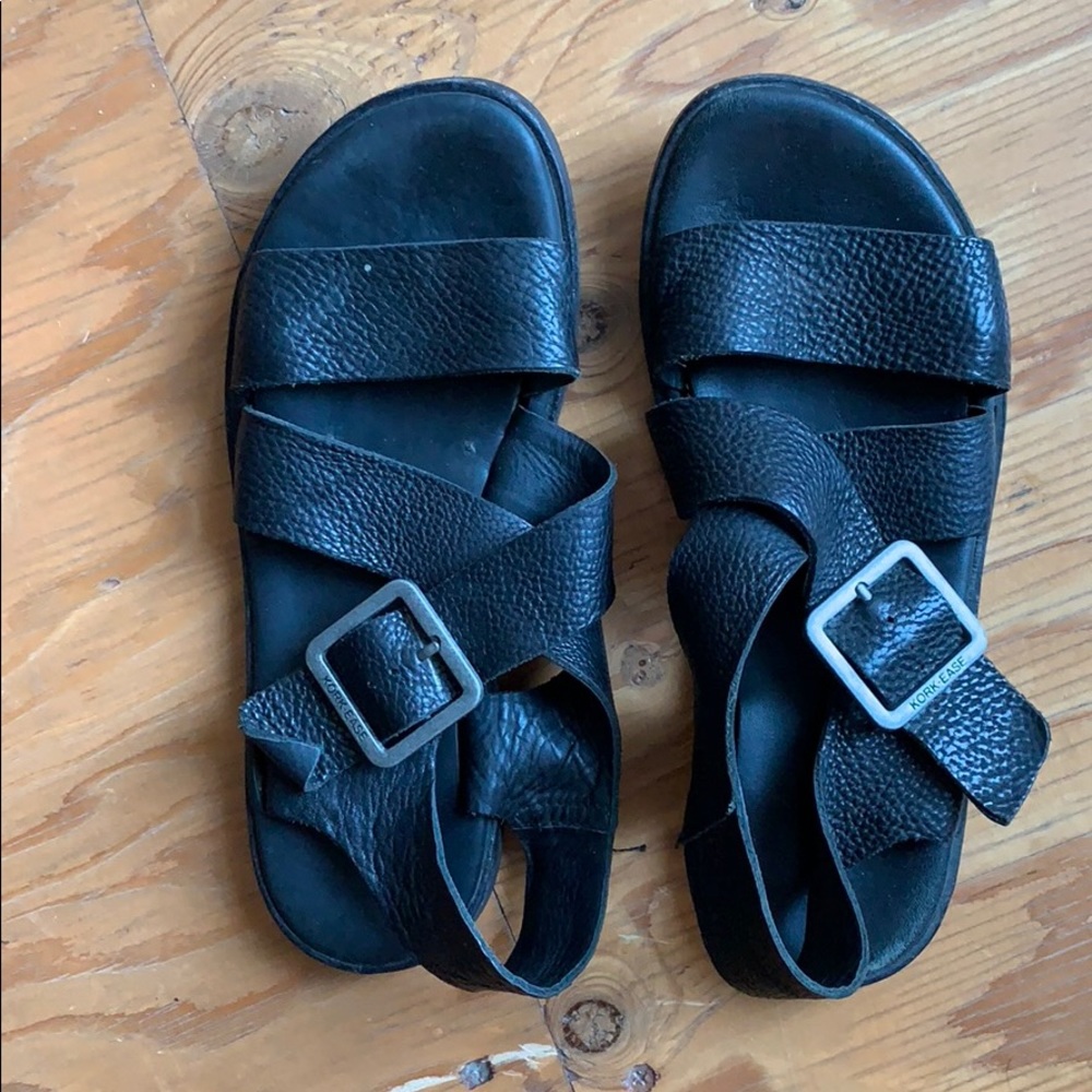 Kork-Ease Black Strappy Sandle Size 7